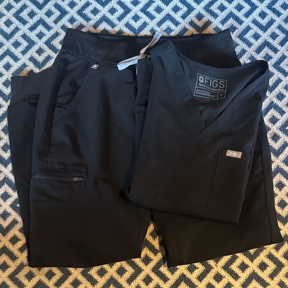 Figs Catalina top and Zamora joggers. Would sell separately